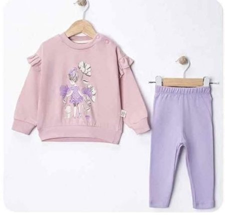  Komplet dziewczęcy: bluza z falbankami i liliowe legginsy