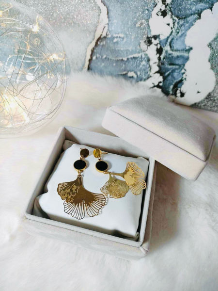 Kolczyki płatki kwiatków