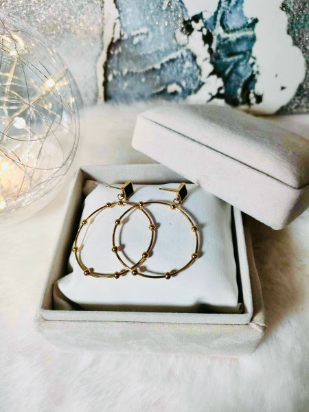 Kolczyki kółka z kuleczkami